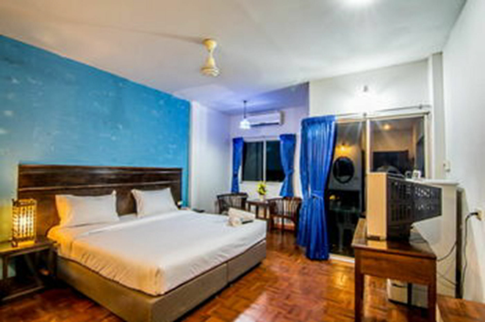Sutus Court 2 Hotel Pattaja Kültér fotó